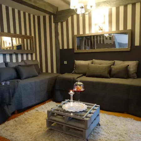 Casona Camino De Hoz * Anero